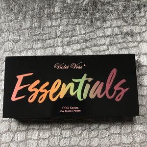 Violet Voss eye shadow palette - never used!